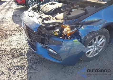 2018 Mazda Mazda3 Sport из США, поврежденный, VIN 3MZBN1U74JM180800